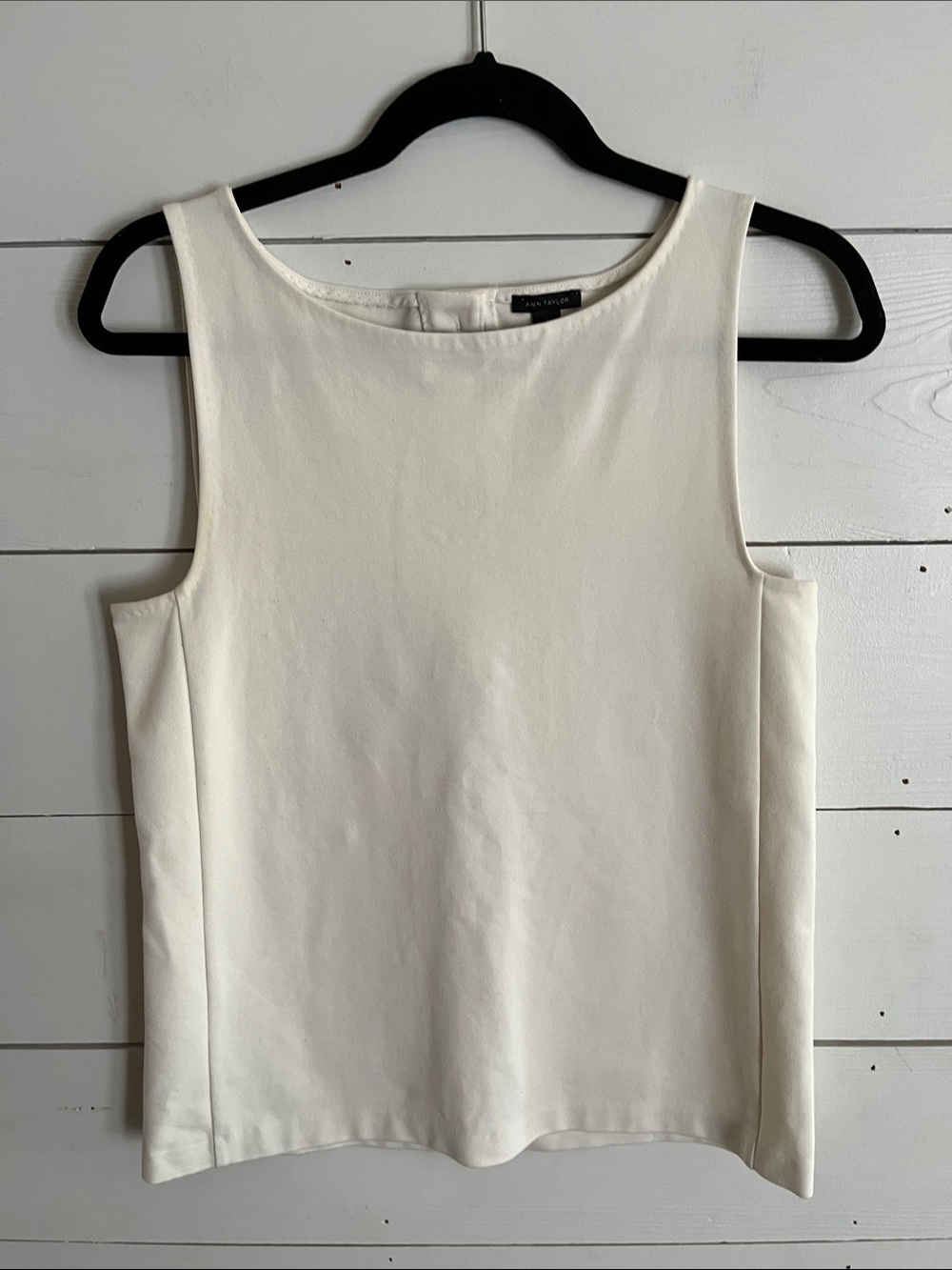 Ann Taylor Cream Scoop Neck Tank